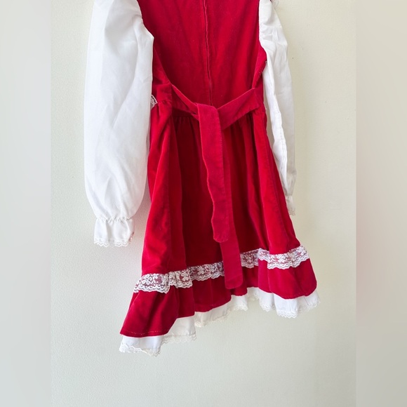 Vintage - Reitmans Dress - Red Velvet with White Lace/Ruffle-Long Sleeve - Size6 - Picture 5 of 10